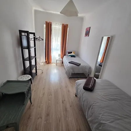 Peaceful - Lisbon Amadora